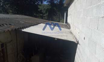 Imagem: TERRENO COM 4 CASAS!