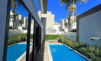 Imagem 2: Linda Casa 4 suítes Porteira Fechada em Vilas do Atlântico R$ 3.200.000,00