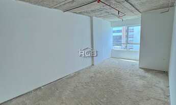 Imagem 2: Sala Comercial 30m² Andar Alto no Alpha Medical Plus R$ 295.000,00