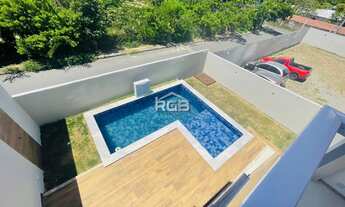 Imagem 3: Casa Duplex 4/4 sendo 3 suítes no HortoVille em Abrantes R$ 1.150.000,00