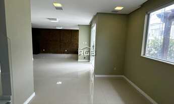 Imagem 2: Casa 4/4 com suítes no Foz do Joanes em Buraquinho R$ 900.000,00