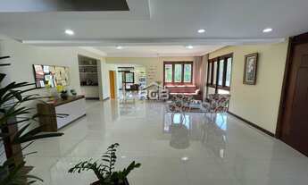 Imagem 5: Casa 5/4 (3 suítes) Piscina e Campo Privativo em Vilas do Atlântico R$ 1.550.000,00