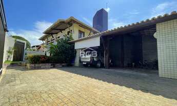 Imagem 2: Casa 5/4 (3 suítes) Piscina e Campo Privativo em Vilas do Atlântico R$ 1.550.000,00