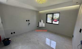 Imagem 3: Casa 4 dorm sendo uma suite com closet no Condomínio Flamboyant