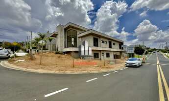 Imagem: Casa de Esquina 4 suites - Diferenciada