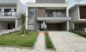 Imagem: Casa Assobradada de 3 suites no Swiss Park