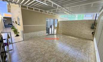 Imagem 2: Casa 2 dorm sendo 1 suite e duas vagas Cobertas