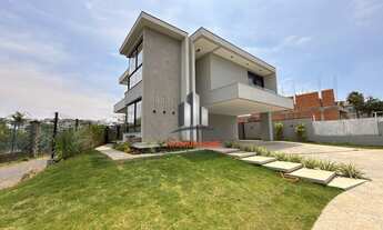 Imagem: Casa de esquina 313 mts 3 Suites no Swiss