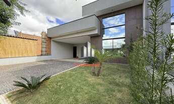 Imagem: Casa de 3 Suites e Piscina no Condomínio