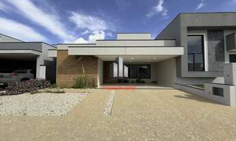 Imagem: Casa de 3 suites com Planejados e Piscina