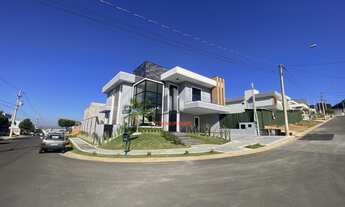 Imagem: Casa de 4 suites sobrado no Swiss Park