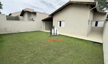 Imagem: Casa de 3 dorm sendo uma suite em Condomínio