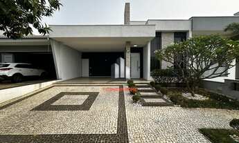 Imagem: Linda casa térrea, com piscina 3 dorm sendo