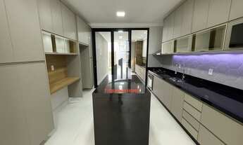 Imagem 7: Casa 3 dorm sendo uma suite cozinha com planejados e eletros no Jardim do Jatoba