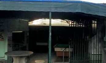 Imagem: Casa Residencial/Comercial - 04 Quartos