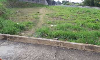 Imagem: Terreno comercial e residencial