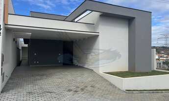 Imagem: Casa térrea em condomínio fechado a 02