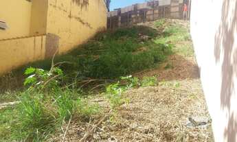 Imagem: Terreno Lote para Venda em Jardim Salessi