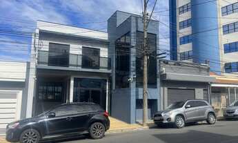 Imagem: Prédio Comercial com 493m² 02 pisos