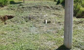 Imagem: Terreno em aclive - Bairro pronto para construir