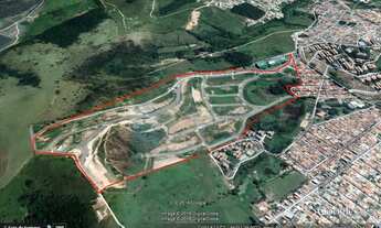 Imagem 3: Terreno ótima topografia, parte baixa do bairro