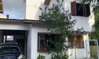 Imagem 2: Casa Duplex 03 Dormitórios, Sendo 01 Suíte à Venda no Rio Vermelho - Florianópolis - SC