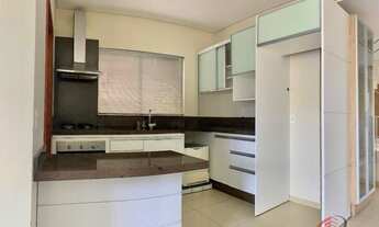 Imagem 4: Casa 03 Dormitórios, Sendo 01 Suíte, Semi Mobiliada à Venda na Cachoeira do Bom Jesus - Fl