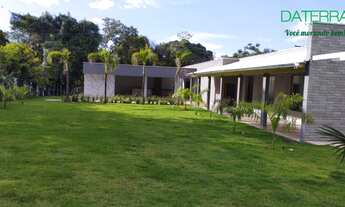 Imagem 3: CHÁCARA COM CASA NOVA (6 SUÍTES) – CONDOMÍNIO DAS PALMEIRAS: É POSSÍVEL MORAR NESSE “PARA