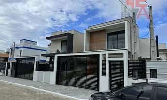 Imagem: Casa à venda no bairro Ingleses do Rio