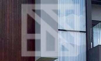 Imagem: Sobrado em Condomínio com 3 Suítes, Espaço