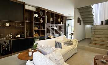 Imagem 4: Sobrado em Condomínio com 4 suítes + Sala de TV + Escritório