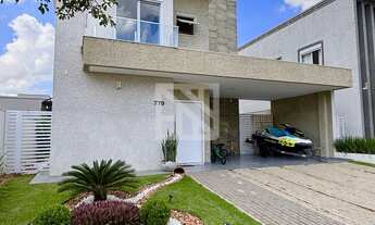 Imagem: Sobrado em Condomínio com 3 Suítes, Espaço