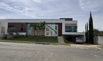 Imagem 3: Sobrado em Condomínio com 4 suítes (3 com Closet), Escritório, Espaço Gourmet e Piscina