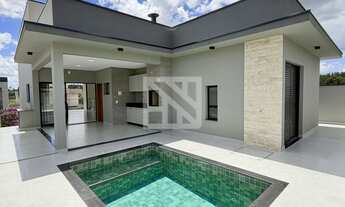 Imagem 2: Sobrado em Condomínio com 4 suítes, Espaço Gourmet e Piscina com móveis planejados em todo