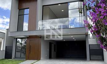 Imagem: Sobrado em Condomínio com 4 suítes, Espaço