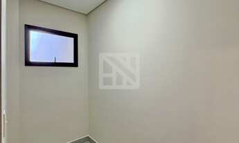 Imagem 6: Sobrado em Condomínio com 4 suítes, Espaço Gourmet e Piscina com móveis planejados em todo