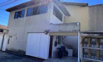 Imagem: Casa tipo apartamento com ampla sacada e