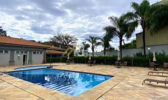 Imagem: Casa em Condomínio com churrasqueira, no