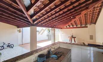 Imagem: Casa à Venda em Jardinópolis / SP