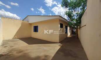 Imagem 2: Casa em reforma à venda com 3 Quartos 1 suíte, amplo quintal no bairro Planalto Verde - Ri