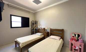 Imagem 7: Casa à Venda no Condomínio Quinta Primavera - Ribeirão Preto/SP