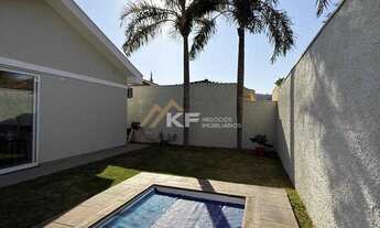 Imagem 2: Casa em Condomínio à Venda com 3 Quartos, sendo 1 suite com Piscina no bairro Recreio das