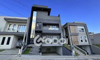 Imagem: Sobrado em Condomínio na Costeira