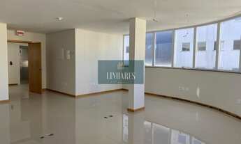 Imagem 2: Prédio Comercial com habite-se e alvará de funcionamento na Tentente Silveira, Centro de F