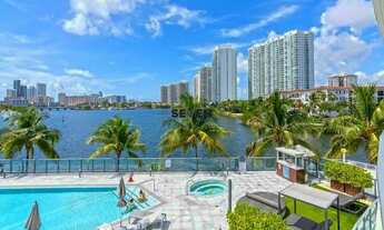 Imagem 3: Apartamento alto padrão à venda em Miami, FL