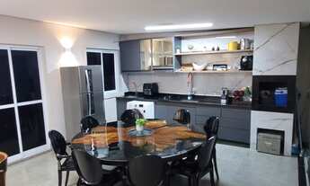 Imagem: Sobrado à venda no bairro Santa Cruz