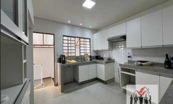 Imagem 3: Casa à venda no bairro Jardim Amaryllis - Poços de Caldas/MG