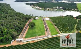 Imagem 2: Terreno à venda no bairro Centro - Caconde/SP