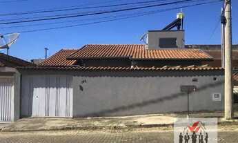 Imagem: Casa à venda no bairro Jardim Campos Elísios