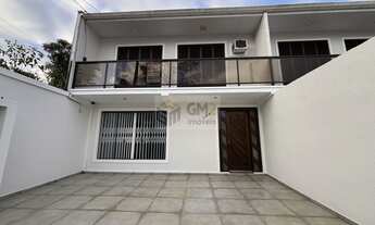 Imagem: Sobrado em Boa Vista, Curitiba/PR